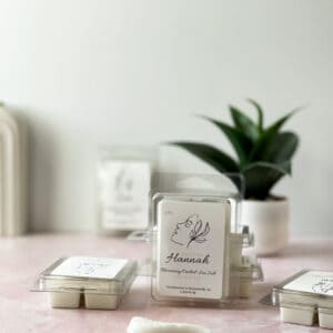 Wax melts that make great gifts and stocking stuffers for Christian women